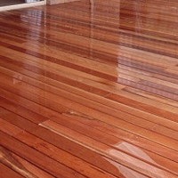  Timber deck oiling